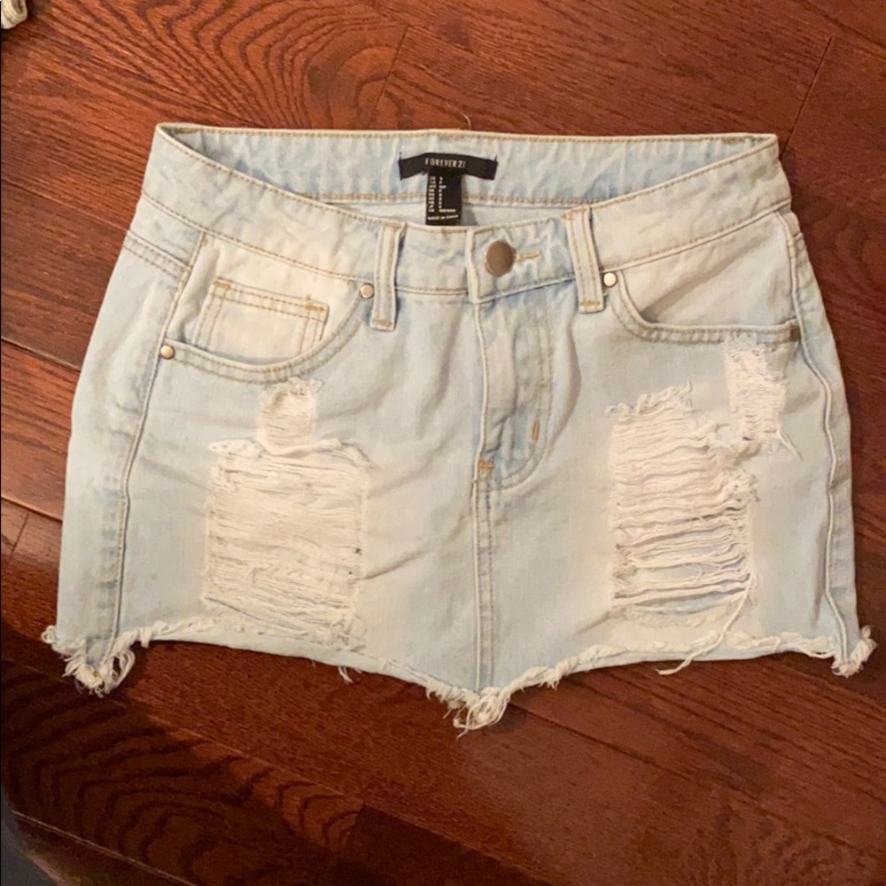 denim skirt